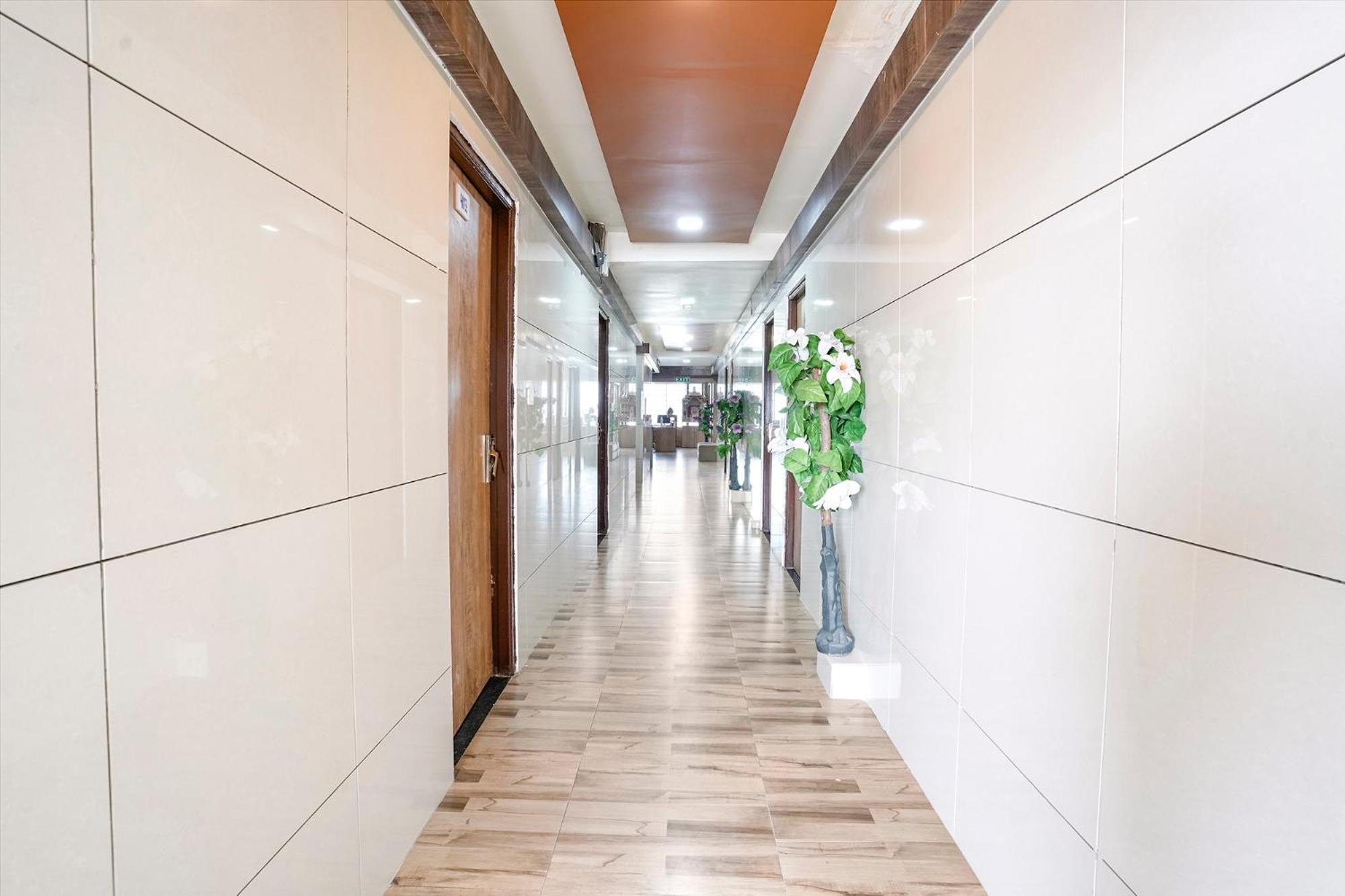 Fabhotel Galaxy I Ahmedabad Eksteriør bilde
