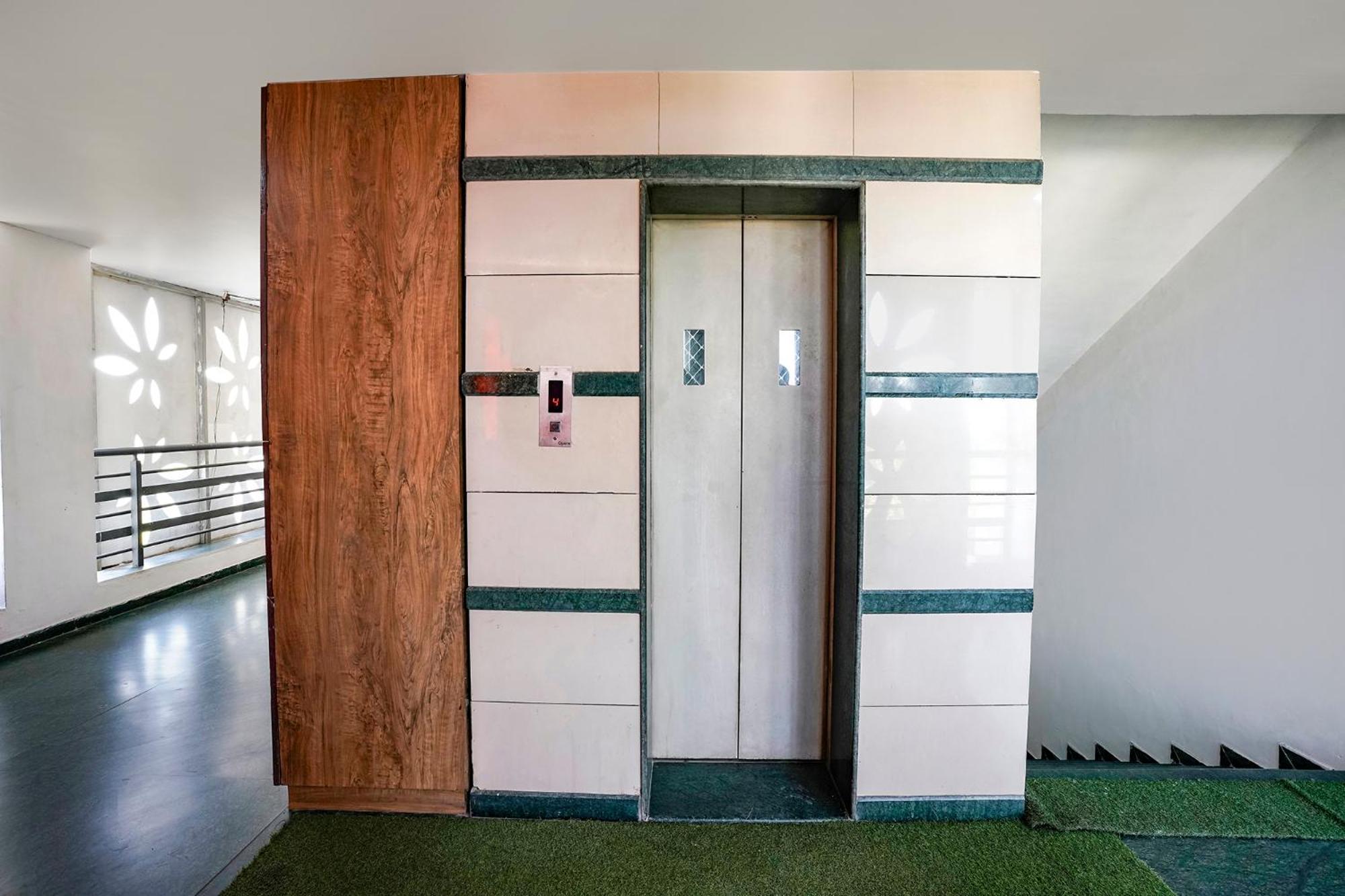 Fabhotel Galaxy I Ahmedabad Eksteriør bilde